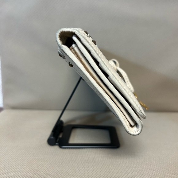 Chloe Paddington Long Flap Wallet Leather with Gold Lock & Key - Picture 10 of 12